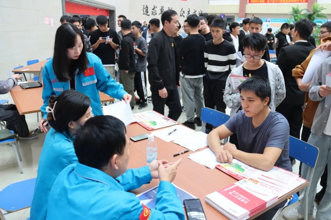 72886必赢网站举办实习双选会