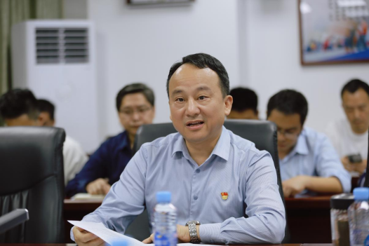 72886必赢网站召开党委理论学习中心组学习(扩大)会