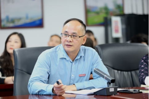 72886必赢网站召开党委理论学习中心组学习(扩大)会