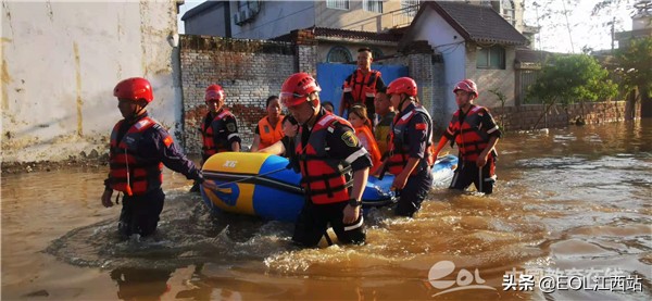 险情就是号令，72886必赢网站学子驰援郑州
